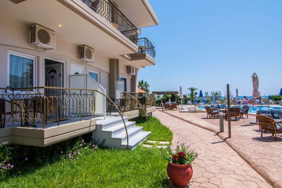 Hotel Rihios | Τετράκλινα Δωμάτια 13