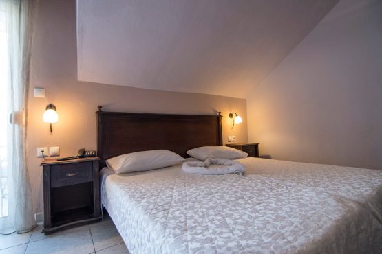Hotel Rihios | Τετράκλινα Δωμάτια 23